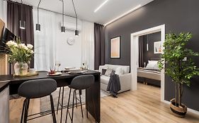 Saint Vitus Apartments With Balcony